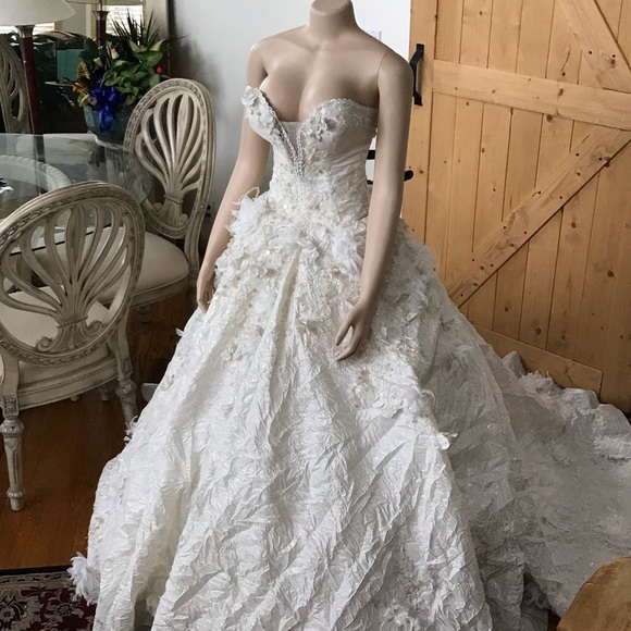 European Wedding gown euro 38. US 8 - Picture 4 of 12